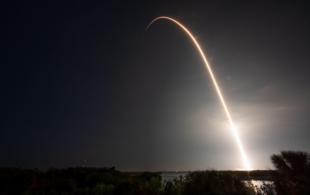kennedy-space-center-florida-usa-2nd-mar-2023-in-this-five-minute-long-exposure-launch-of-spacexs-crew-6-mission-from-launch-complex-39a-at-nasas-kennedy-space-center-the-spacex-falcon-9-rocke