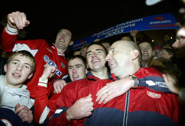 pat-fenlon-and-mick-neville-celebrate-21112003