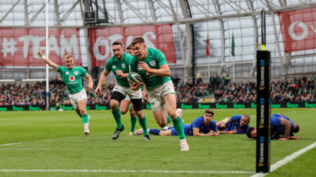 garry-ringrose-scores-their-fourth-try