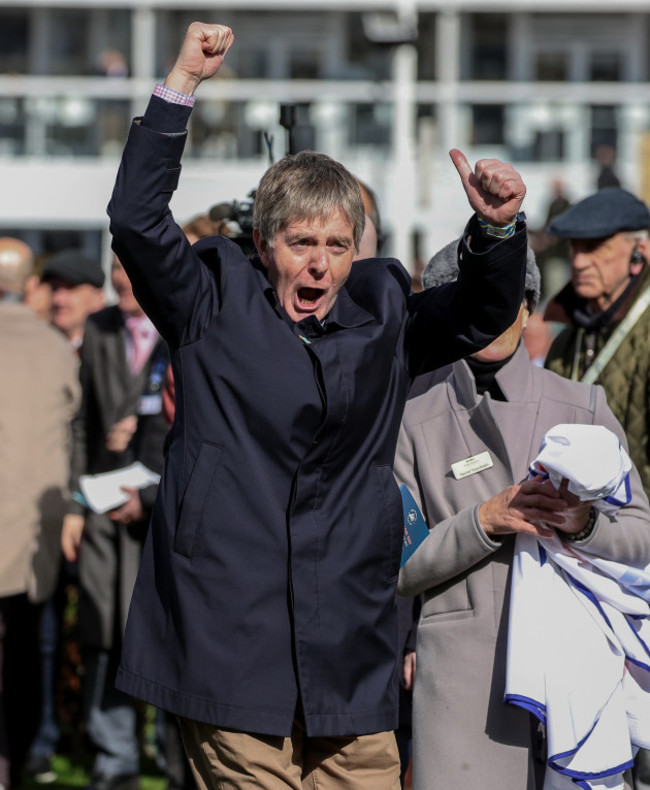 barry-connell-celebrates-winning-with-marine-nationale