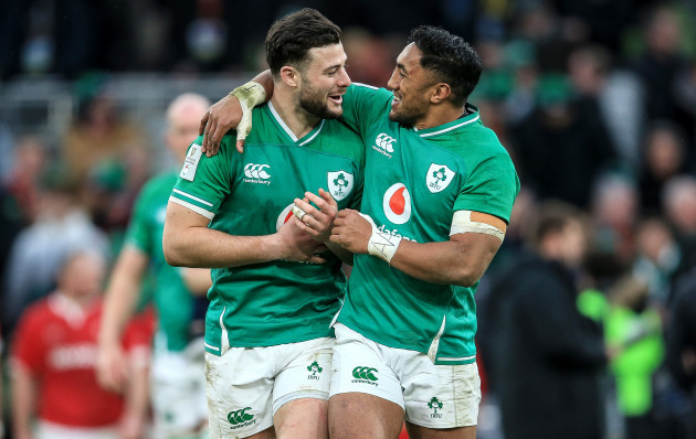 robbie-henshaw-and-bundee-aki-celebrate-after-the-game