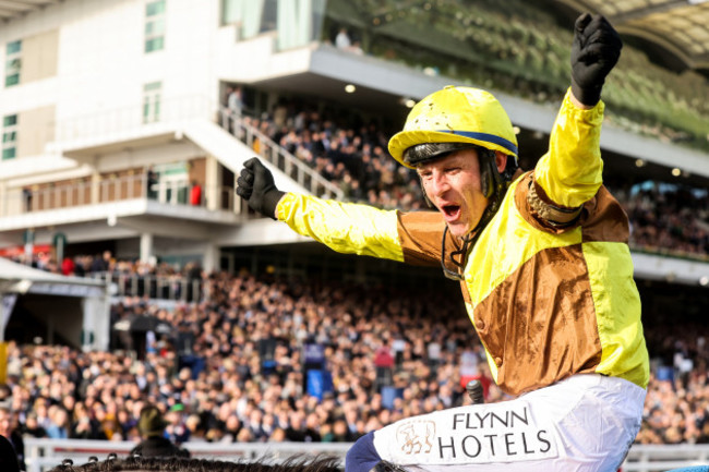 paul-townend-onboard-galopin-des-champs-celebrates-winning