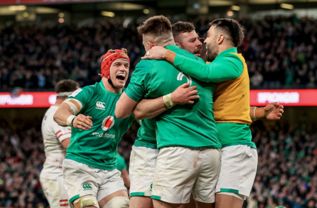 robbie-henshaw-celebrates-scoring-their-second-try-with-dan-sheehan-conor-murray-and-josh-van-der-flier