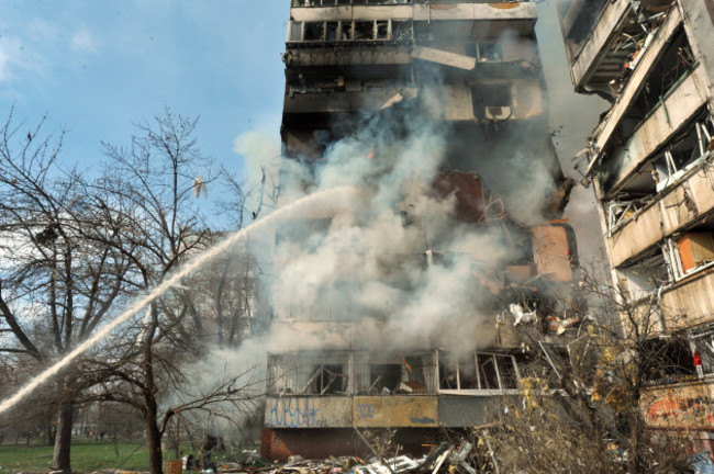 russian-missile-strikes-residential-building-zaporizhzhia