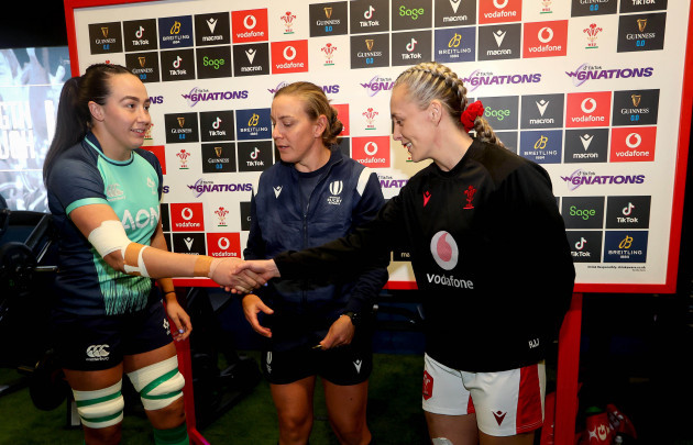 nichola-fryday-amber-mclachlan-and-hannah-jones-during-the-coin-toss