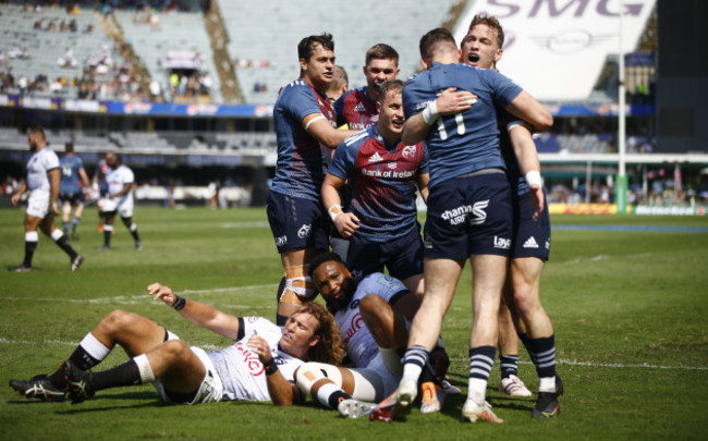 shane-daly-celebrates-with-mike-haley-after-scoring