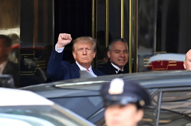 photo-by-andrea-renaultstar-maxipx-2023-4423-former-president-donald-trump-departs-trump-tower-on-his-way-to-criminal-court-on-april-4-2023-in-new-york-city