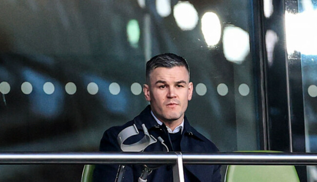 jonathan-sexton-watches-on