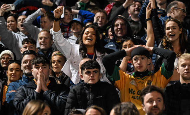 new-york-and-leitrim-fans-during-the-penalty-shootout