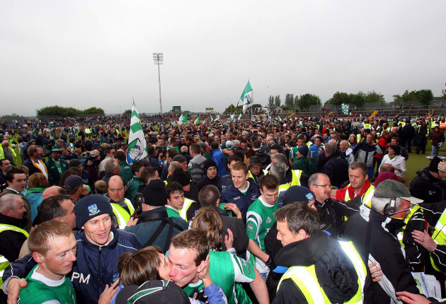 fermanagh-players-celebrate-with-fans