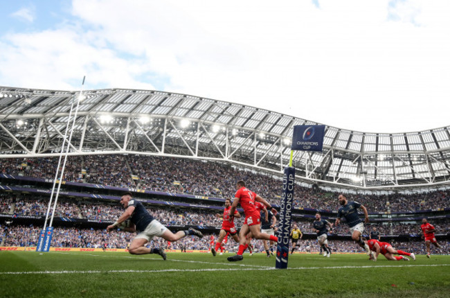 dan-sheehan-scores-a-try