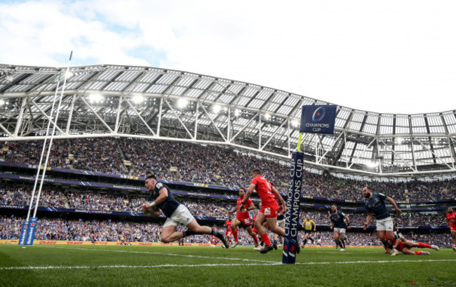 dan-sheehan-scores-a-try