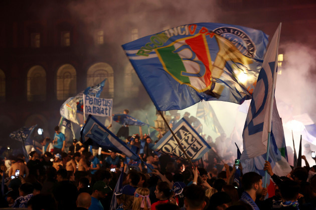 napoli-fans-celebrate-thursday-may-4-2023-in-naples-italy-after-their-soccer-team-won-the-serie-a-soccer-title-the-southern-team-sealed-the-trophy-with-a-1-1-draw-at-udinese-alessandro-garofal
