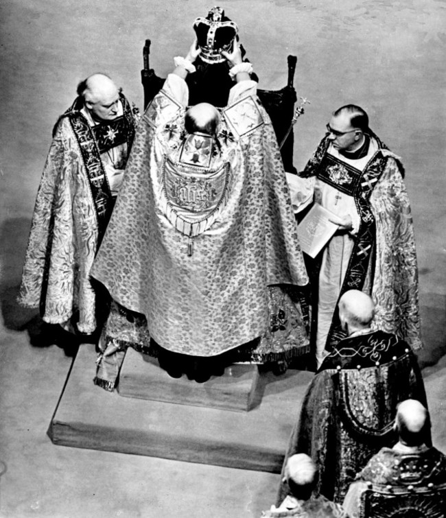 royalty-coronation-of-queen-elizabeth-ii-london