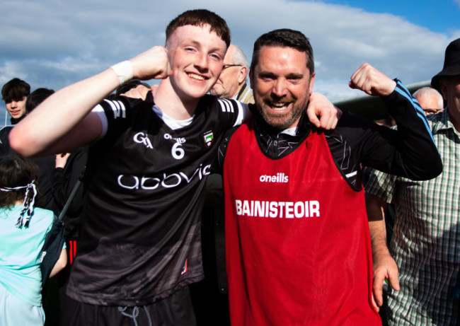 paul-henry-celebrates-with-dylan-mcloughlin