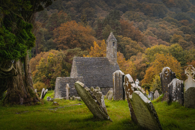 medievalchurchancientgravescelticcrossesinglendaloughcemeterywith