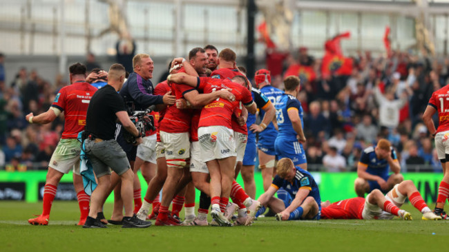 munster-celebrate-winning