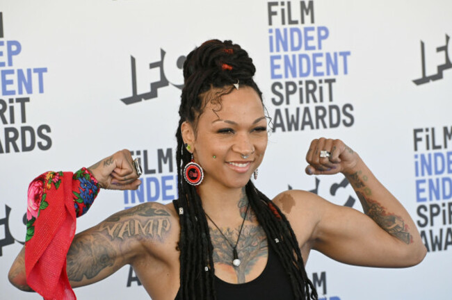 santa-monica-usa-06th-mar-2022-los-angeles-usa-march-06-2022-kali-reis-at-the-2022-film-independent-spirit-awards-on-the-beach-in-santa-monica-picture-credit-paul-smithalamy-live-news