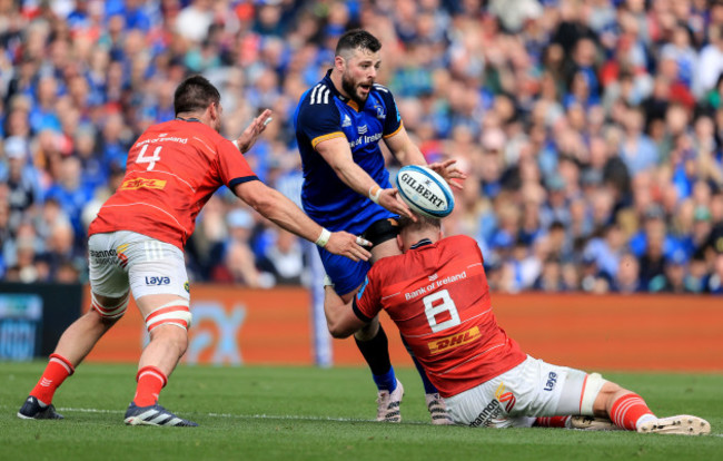 robbie-henshaw-tackled-by-jean-kleyn-and-gavin-coombes