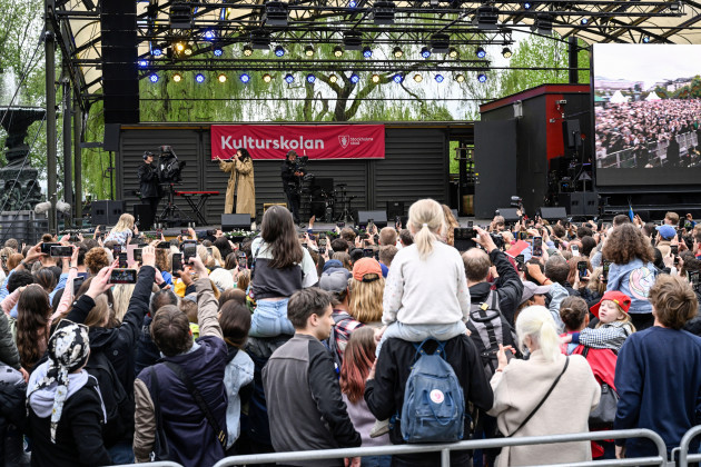 stockholm-sweden-16th-may-2023-eurovision-song-contest-winner-loreen-of-sweden-on-stage-to-celebrate-with-fans-in-kungstradgarden-park-in-stockholm-sweden-on-may-16-2023-loreen-lorine-talhaou