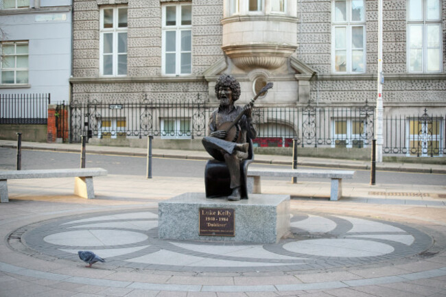 dublinireland-january132023life-sizebronzesculptureof