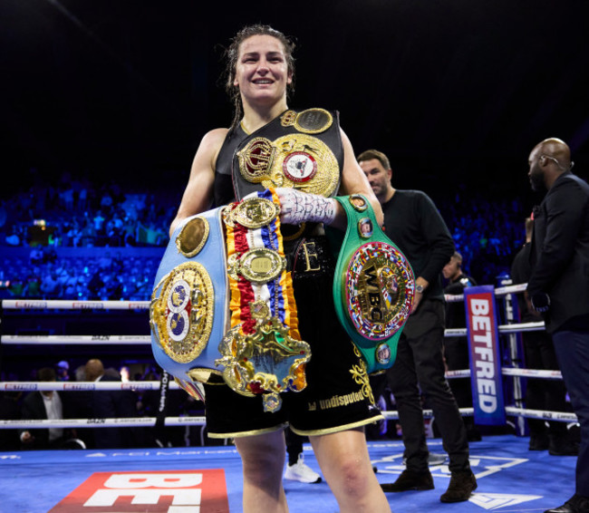 katie-taylor-celebrates-after-the-fight