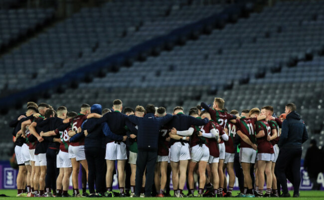 portarlington-huddle-after-the-game