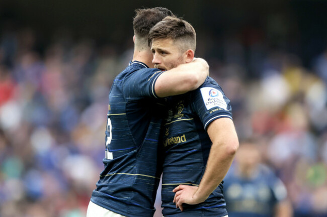 ross-byrne-and-robbie-henshaw-dejected-after-the-game