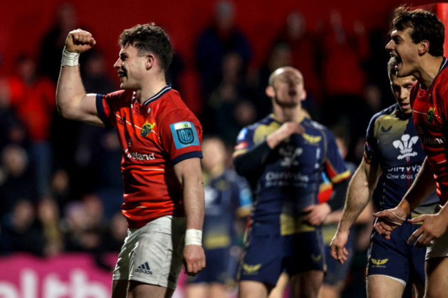 calvin-nash-celebrates-after-scoring-his-teams-seventh-try