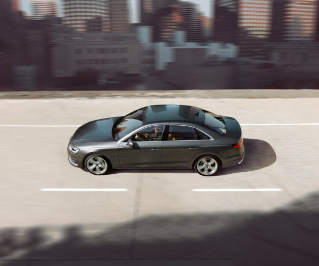 6812_Audi_Journal_6x4_A42