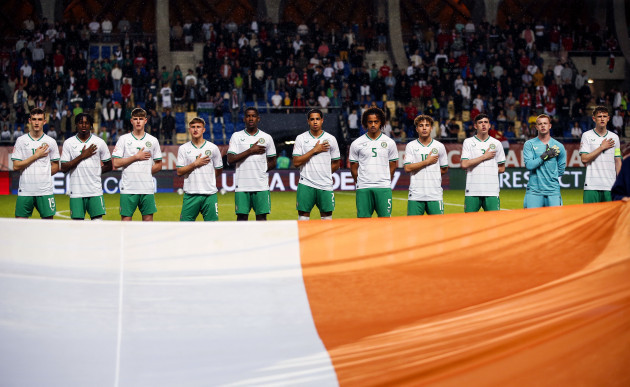 the-ireland-team-stand-for-the-national-anthem
