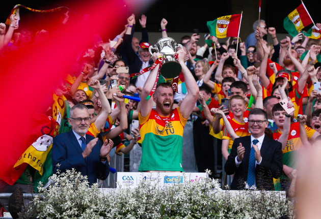 paul-doyle-lifts-the-mcdonagh-cup