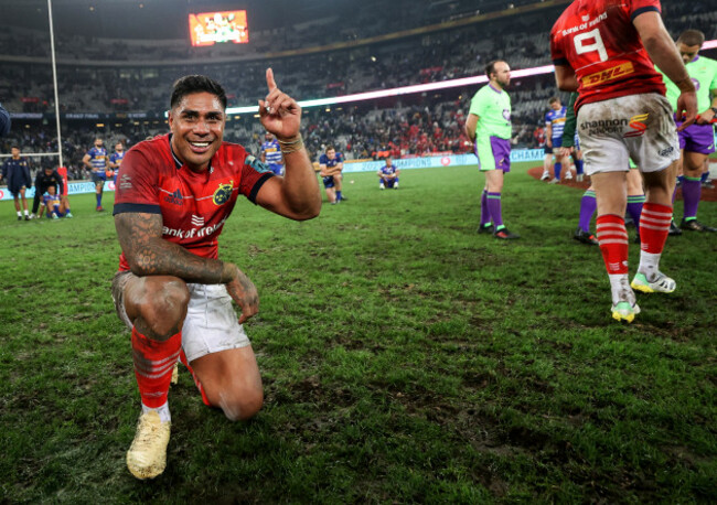 malakai-fekitoa-celebrates-after-the-game