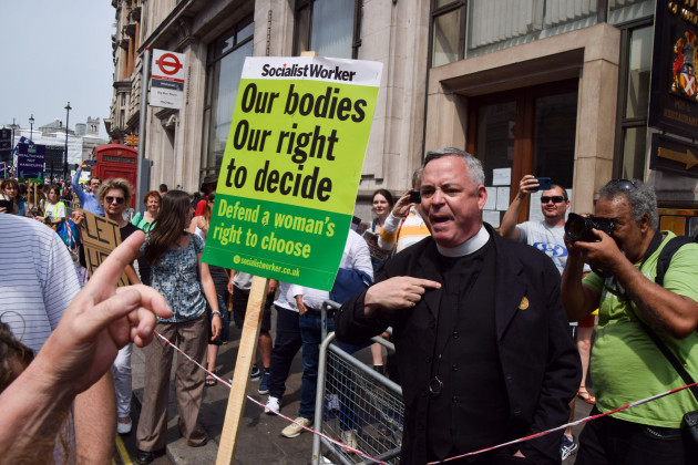 london-england-uk-17th-june-2023-an-anti-abortion-counter-protester-argues-with-demonstrators-pro-abortion-protesters-marched-in-central-london-in-support-of-the-right-to-choose-and-demanded-a-c