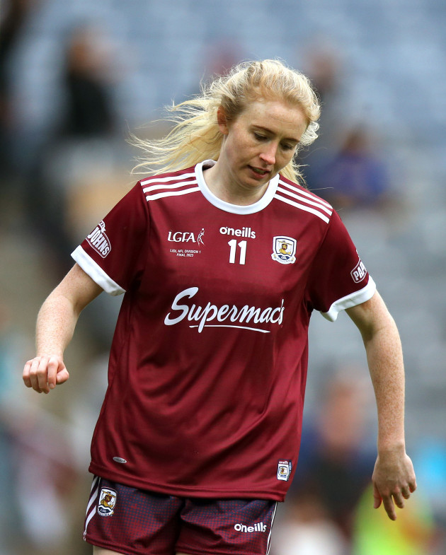 louise-ward-dejected-as-she-misses-a-shot-on-goal