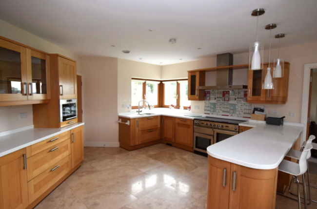 Screenshot 2023-06-27 at 18.09.34