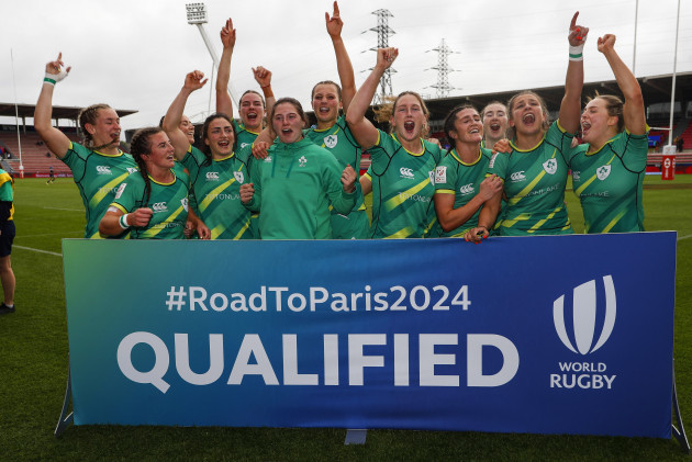 ireland-players-celebrate-victory-and-qualification-for-the-2024-paris-olympic-games