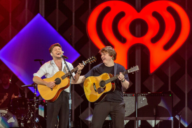 december-18-2019-chicago-il-u-s-niall-horan-and-lewis-capaldi-perform-onstage-during-kiss-fm-103-5s-jingle-ball-2019-at-allstate-arena-in-rosemont-illinois-credit-image-daniel-deslover