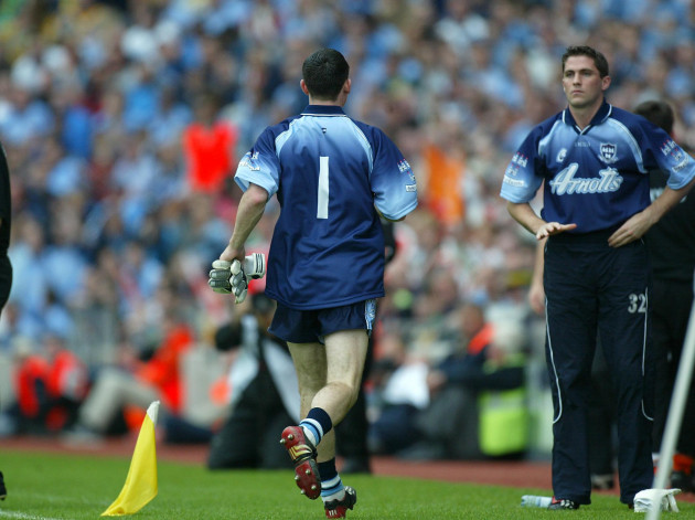 stephen-cluxton-is-sent-off-572003