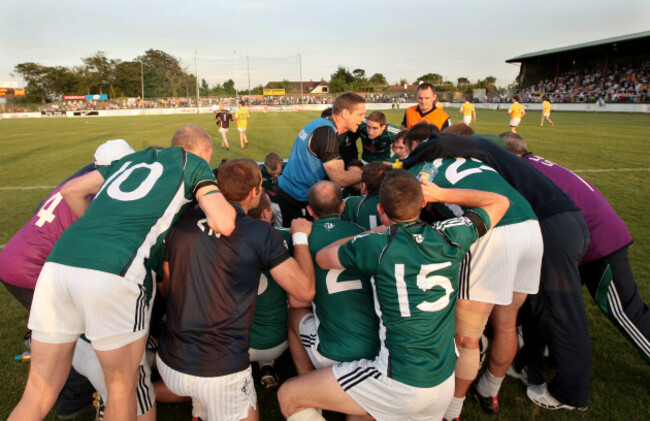 kieran-mcgeeney-talks-to-his-team-after-the-game