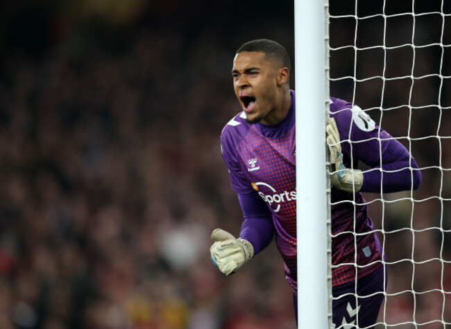 london-uk-21st-apr-2023-gavin-bazunu-of-southampton-during-the-premier-league-match-at-the-emirates-stadium-london-picture-credit-should-read-david-kleinsportimage-credit-sportimage-ltdalamy