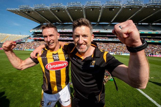 cillian-buckley-celebrates-after-the-game-with-derek-lyng
