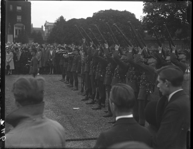 1927–08–21, (Griffith-Collins commemoration, IE-MA-GPN-023-017)