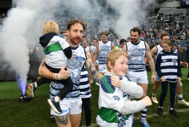 geelong-australia-09th-july-2023-zach-tuohy-of-the-cats-second-from-left-is-seen-ahead-of-the-afl-round-17-match-between-the-geelong-cats-and-the-north-melbourne-kangaroos-at-gmhba-stadium-in-ge
