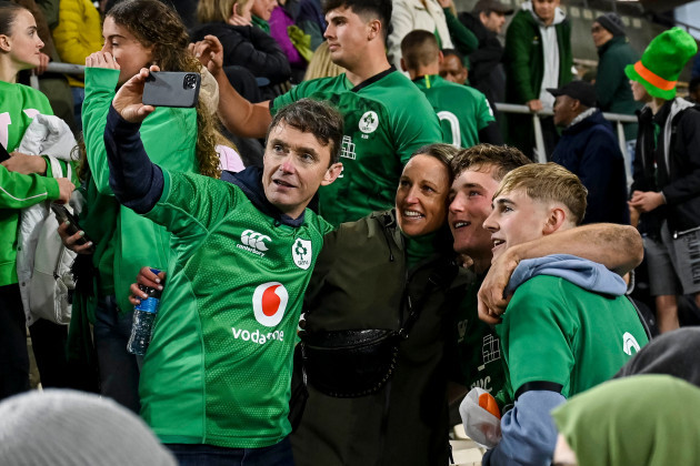 gus-mccarthy-celebrates-with-family-after-the-game