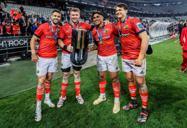 conor-murray-peter-omahony-malakai-fekitoa-and-antoine-frisch