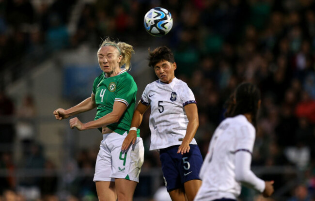 louise-quinn-with-elisa-de-almeida