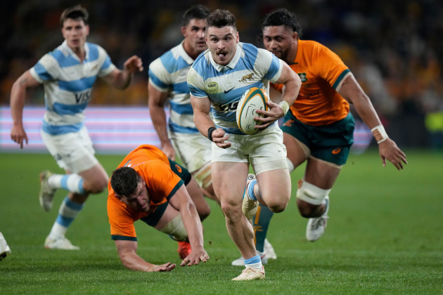 argentinas-mateo-carreras-runs-in-to-score-a-try-during-the-rugby-championship-test-match-between-australia-and-argentina-in-sydney-australia-saturday-july-15-2023-ap-photorick-rycroft
