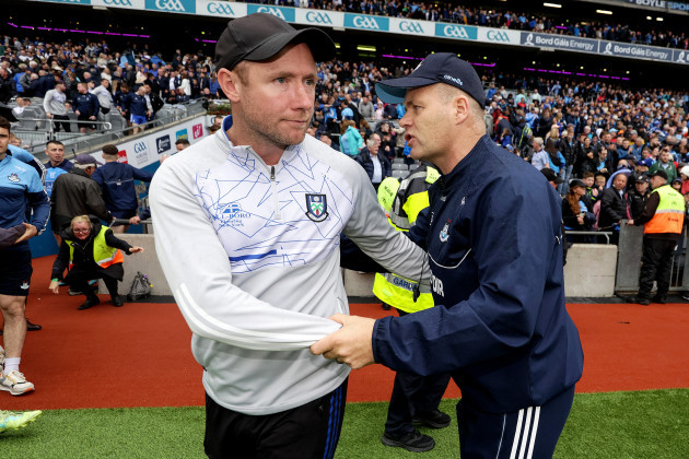 vinnie-corey-shakes-hands-with-dessie-farrell-after-the-game