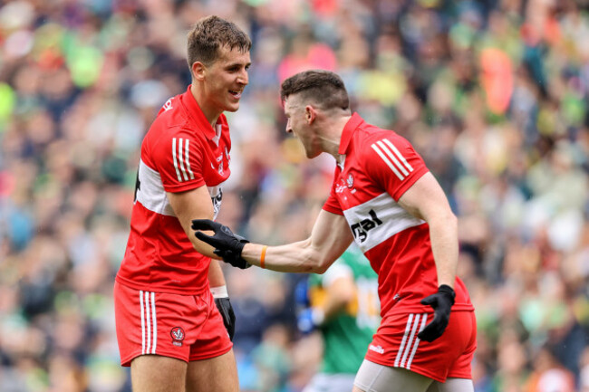 shane-mcguigan-celebrates-after-scoring-a-point-with-gareth-mckinless